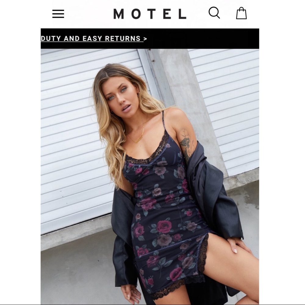 NWT FLORAL MINI DRESS